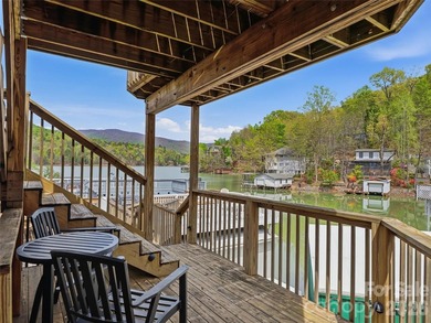 Perfect location for the Lake Lure vacation home buyer seeking - photo 30