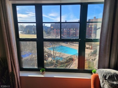 Stunning Pool & Ski Mountain Views!! This very rare Studio Plus - photo 32