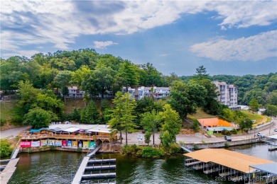 Lake Townhome/Townhouse For Sale in Lake Ozark, Missouri