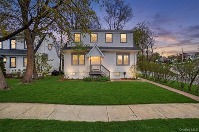 Welcome to this beautifully maintained two-family duplex - photo 1