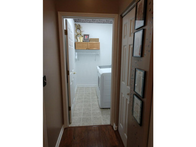 Ranch villa. Maintenance free living. Beautiful home move in - photo 16