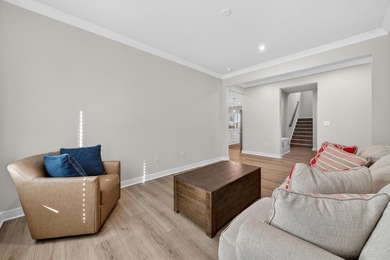 Like new, move in ready home with an open floor plan and lots of - photo 23