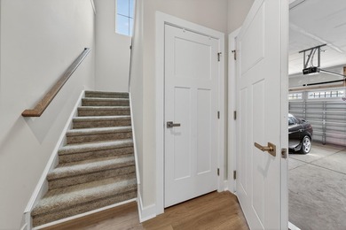 Like new, move in ready home with an open floor plan and lots of - photo 24