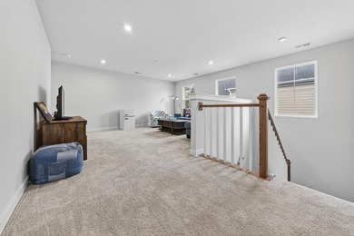 Like new, move in ready home with an open floor plan and lots of - photo 26