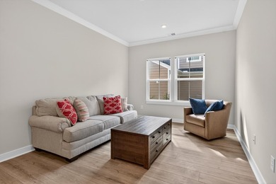 Like new, move in ready home with an open floor plan and lots of - photo 28