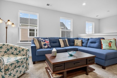 Like new, move in ready home with an open floor plan and lots of - photo 30