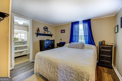 LOCATION, LOCATION, LOCATION... Big price reduction on this cozy - photo 16