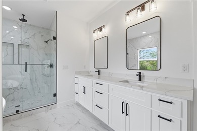Stunning 2,890 sq ft brick estate on a private .47-acre - photo 21
