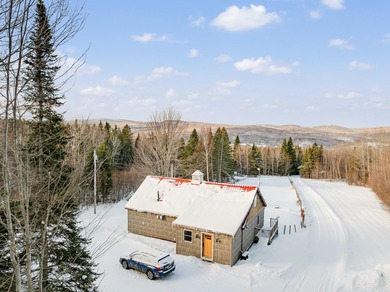 Connecticut River Home For Sale in Stewartstown New Hampshire