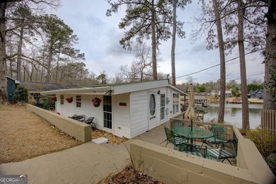 LOCATION, LOCATION, LOCATION... Big price reduction on this cozy - photo 24