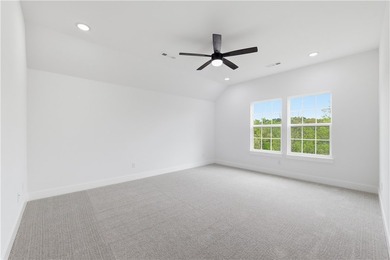 Stunning 2,890 sq ft brick estate on a private .47-acre - photo 25