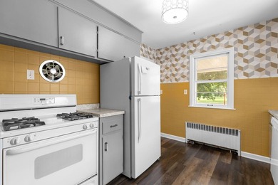 Cozy brick cape cod in excellent location! This home offers - photo 25