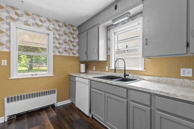 Cozy brick cape cod in excellent location! This home offers - photo 26
