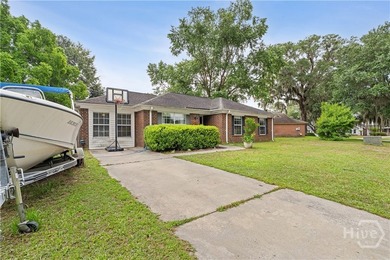 Welcome home to this spacious 4-bedroom, 2-bath ranch located in - photo 29