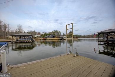 LOCATION, LOCATION, LOCATION... Big price reduction on this cozy - photo 31