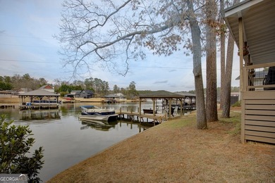 LOCATION, LOCATION, LOCATION... Big price reduction on this cozy - photo 36