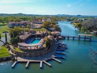 Explore a unique chance to own a piece of the Texas Hill Country - photo 6