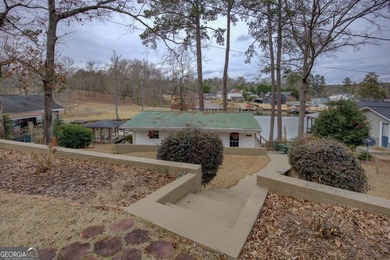 LOCATION, LOCATION, LOCATION... Big price reduction on this cozy - photo 38