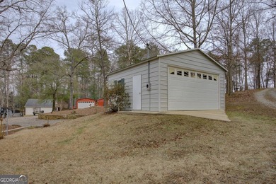 LOCATION, LOCATION, LOCATION... Big price reduction on this cozy - photo 40