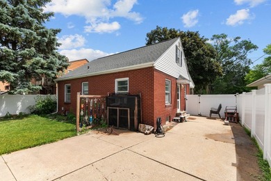 Cozy brick cape cod in excellent location! This home offers - photo 41