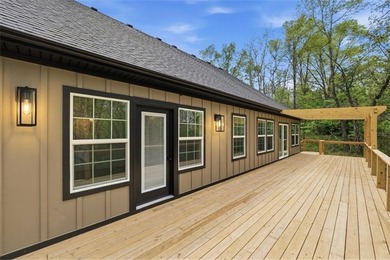 Stunning 2,890 sq ft brick estate on a private .47-acre - photo 45
