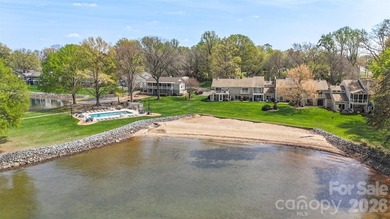 Welcome to 7619 Mariner Cove Drive in the highly sought-after - photo 45
