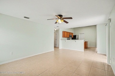 Discover the perfect blend of comfort and convenience in this - photo 13