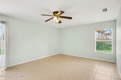 Discover the perfect blend of comfort and convenience in this - photo 14