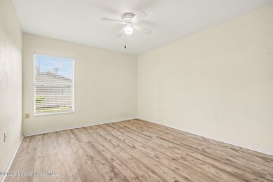 Discover the perfect blend of comfort and convenience in this - photo 16