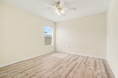 Discover the perfect blend of comfort and convenience in this - photo 19