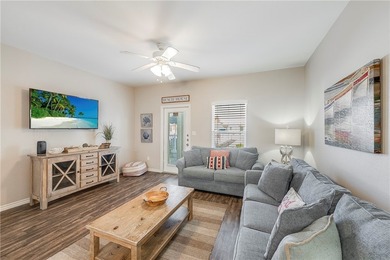Well decorated two bedroom three bathroom townhome that sleeps - photo 5