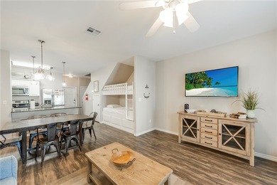 Well decorated two bedroom three bathroom townhome that sleeps - photo 6