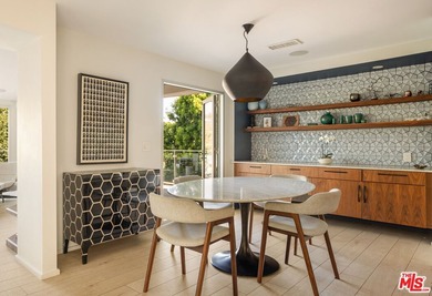 Located in the coveted Santa Monica Canyon, this reimagined - photo 10