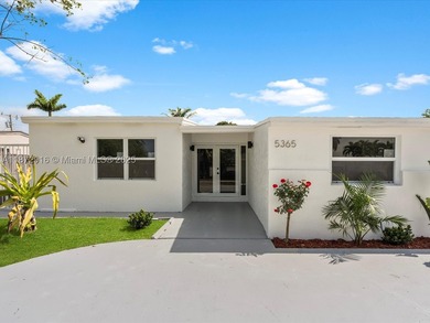 This spacious 5-bedroom, 3-bathroom home has been completely - photo 3