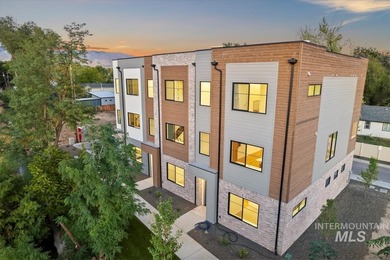 (private lake, pond, creek) Townhome/Townhouse For Sale in Boise Idaho