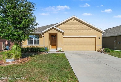 Welcome home! This 3-bedroom home sits on the Indian River - photo 1