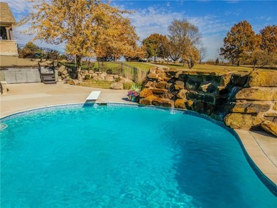 Luxury Estate on 40+/- Acres. Customize the arena to your - photo 18