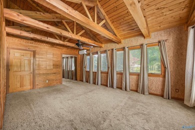 Welcome to your lake getaway with endless possibilities! Whether - photo 20