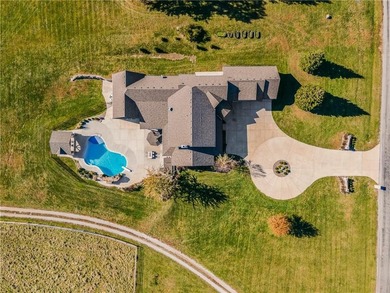 Luxury Estate on 40+/- Acres. Customize the arena to your - photo 23