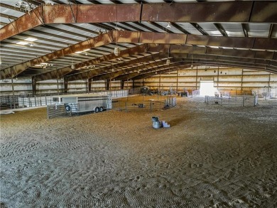 Luxury Estate on 40+/- Acres. Customize the arena to your - photo 28