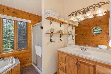 Exceptional furnished log home - photo 13