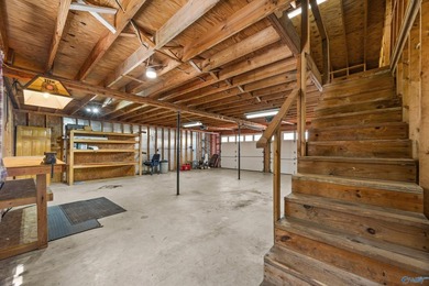 Welcome to your lake getaway with endless possibilities! Whether - photo 31