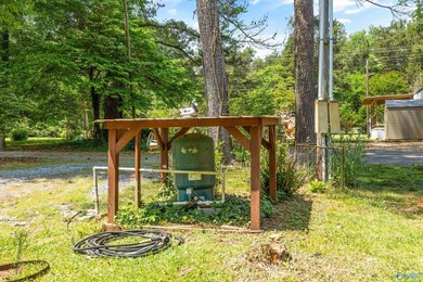 Welcome to your lake getaway with endless possibilities! Whether - photo 42