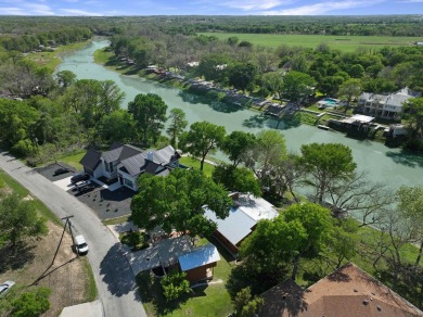 Lake Home For Sale in Seguin, Texas