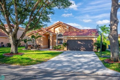 (private lake, pond, creek) Home For Sale in Coral Springs Florida