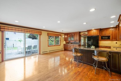 Great opportunity to make this 3-bedroom, 2-bath home your own! - photo 13