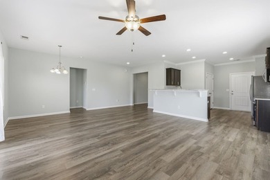 Check out this awesome 3 bed/2 bath home located just minutes - photo 15