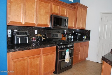 VIEWS, VIEWS, VIEWS!!! Don't miss this AWESOME 4 bedroom, 2 bath - photo 16