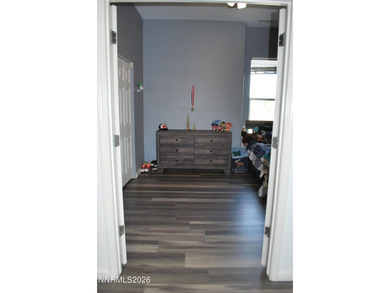 VIEWS, VIEWS, VIEWS!!! Don't miss this AWESOME 4 bedroom, 2 bath - photo 26