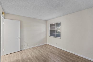 Beautifully renovated 2 BD, 2 BA first-floor condo in Century - photo 32